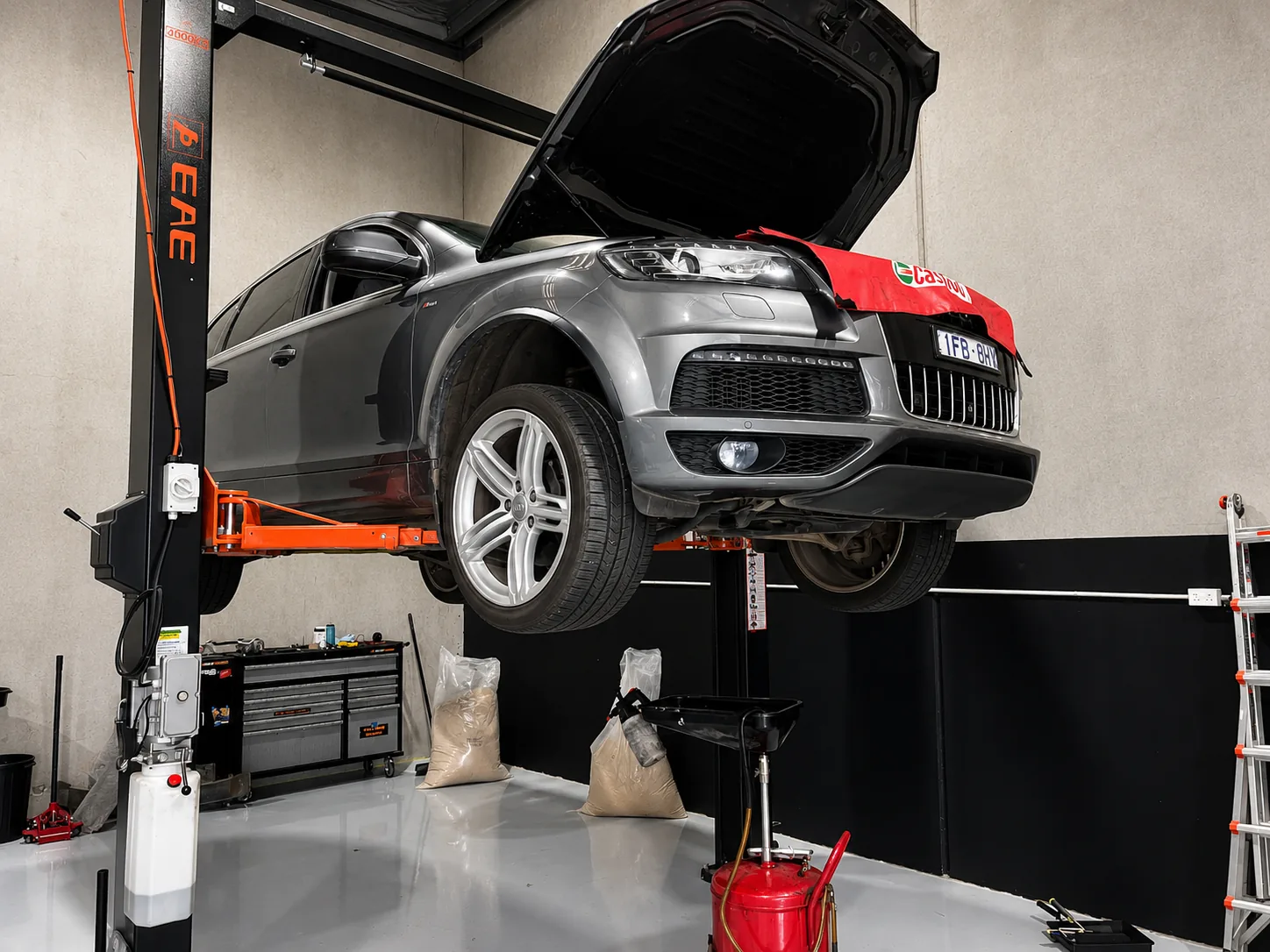 Audi Q7 inside the workshop